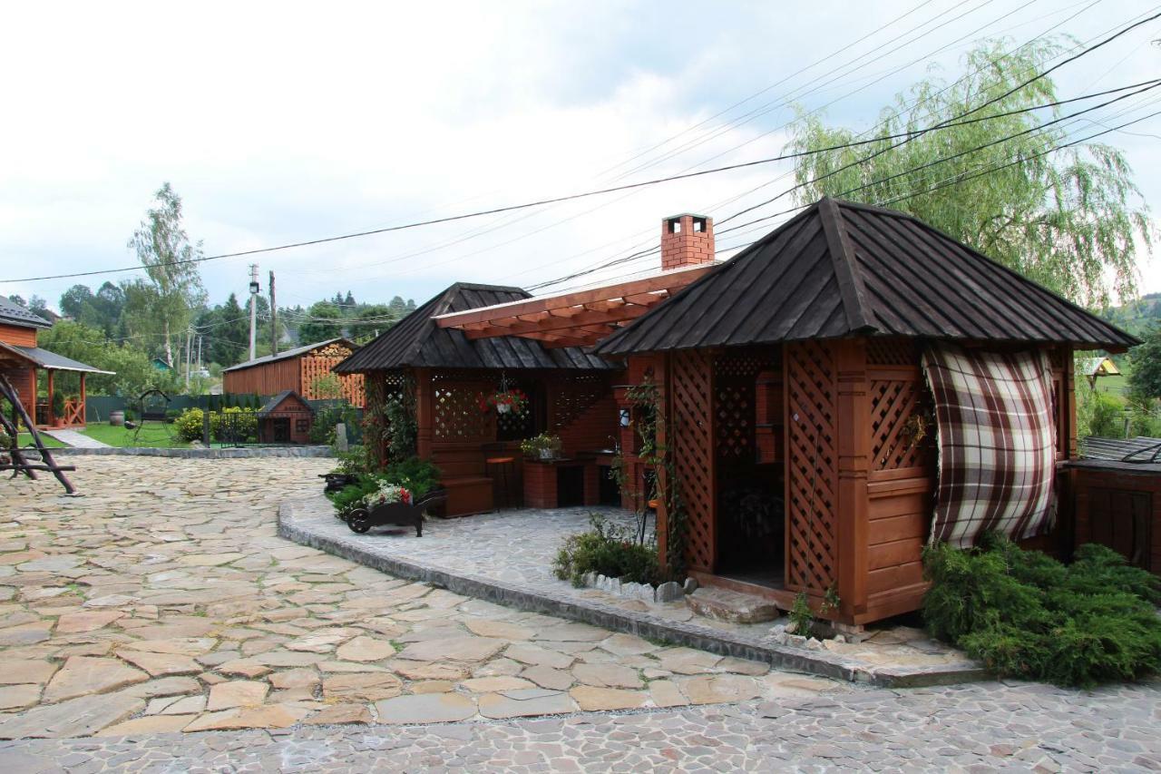 Коттедж "Пятое Колесо" 1 Lazeshchyna Dış mekan fotoğraf